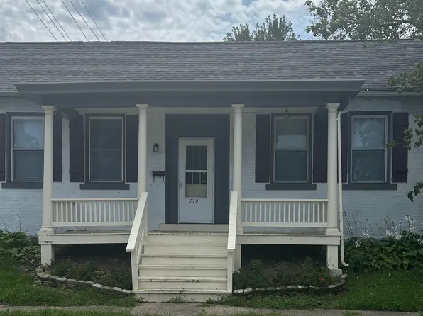 713 Oak St, Burlington, IA 52601