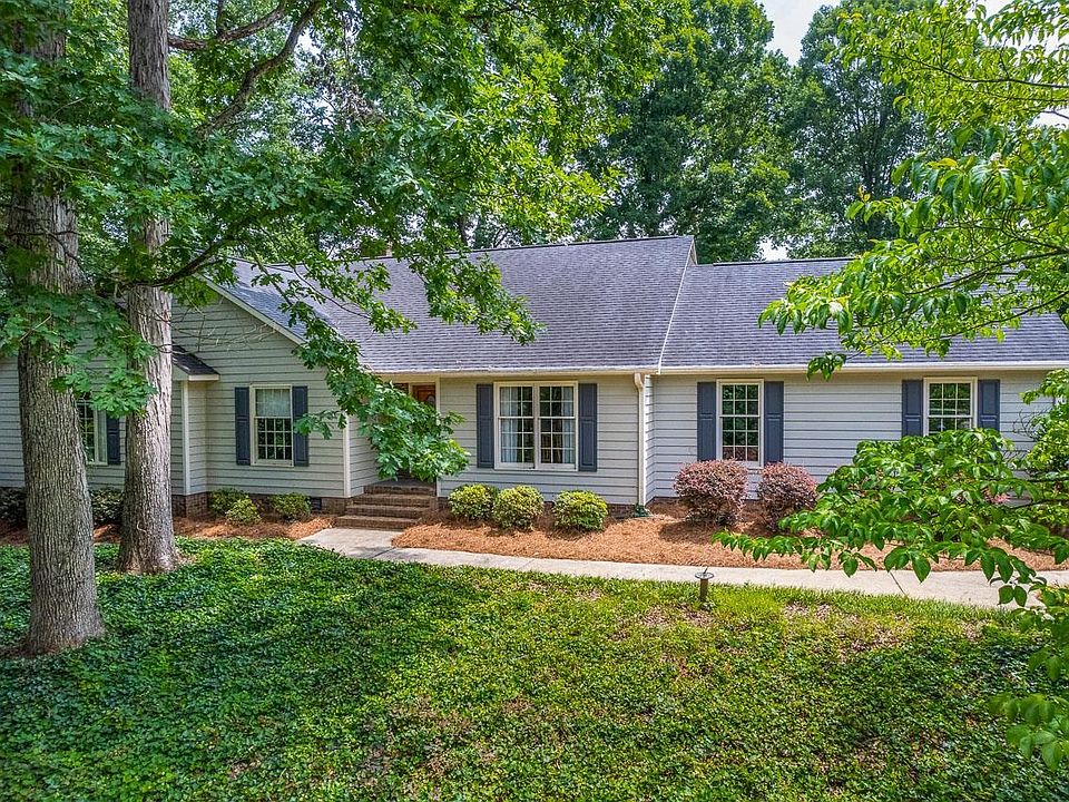 1st image of 116 Kirkwood Dr