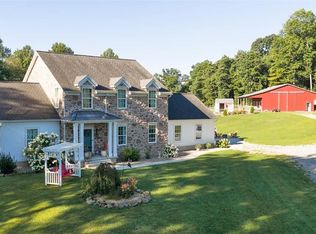 25601 Ridge Rd, East Rochester, OH 44625