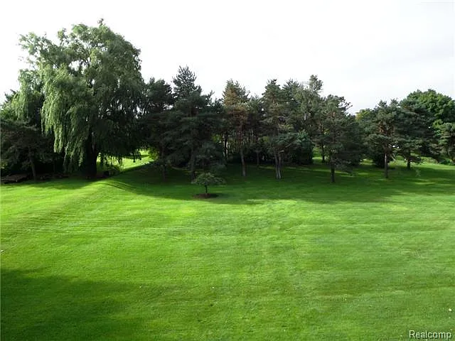 2071 Golfcrest Dr photo 1