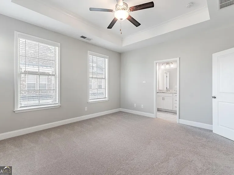 5051 Pinckney Ln — Photo 42