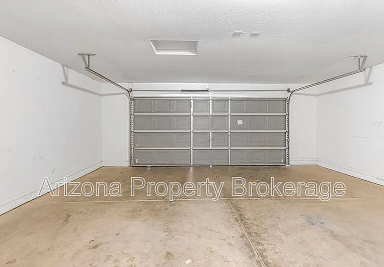 31567 N Cactus Dr — Photo 17