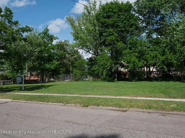 3907 Ingham St, Lansing, MI 48911