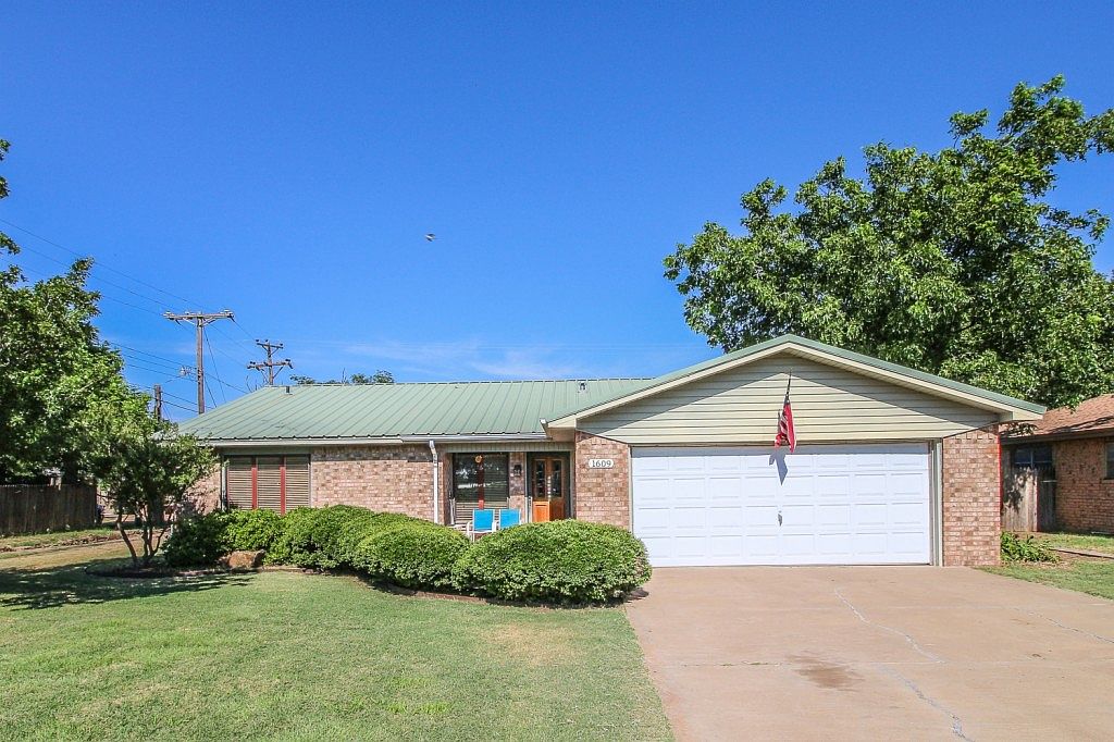 1609 Avenue I, Ralls, TX 79357 Zillow