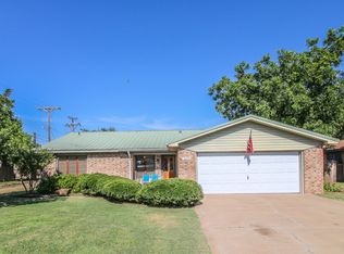 1609 Avenue I, Ralls, TX 79357