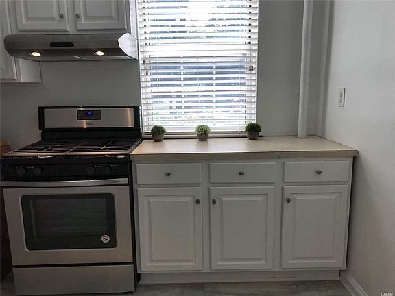 4th image of 13838 78th Ave APT C