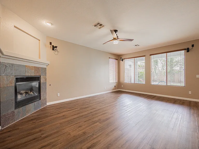 6539 W Jomax Rd — Photo 4