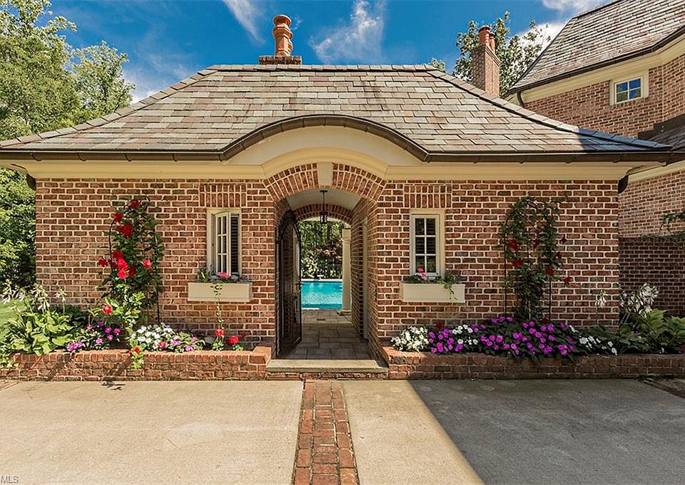 435 Berwick Cir, Aurora, OH 44202 Zillow