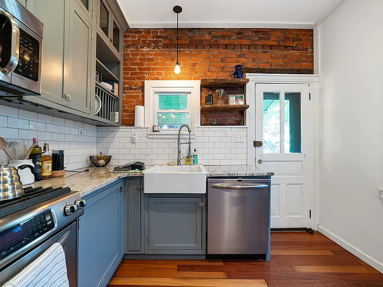 1517 E Susquehanna Ave — Photo 9