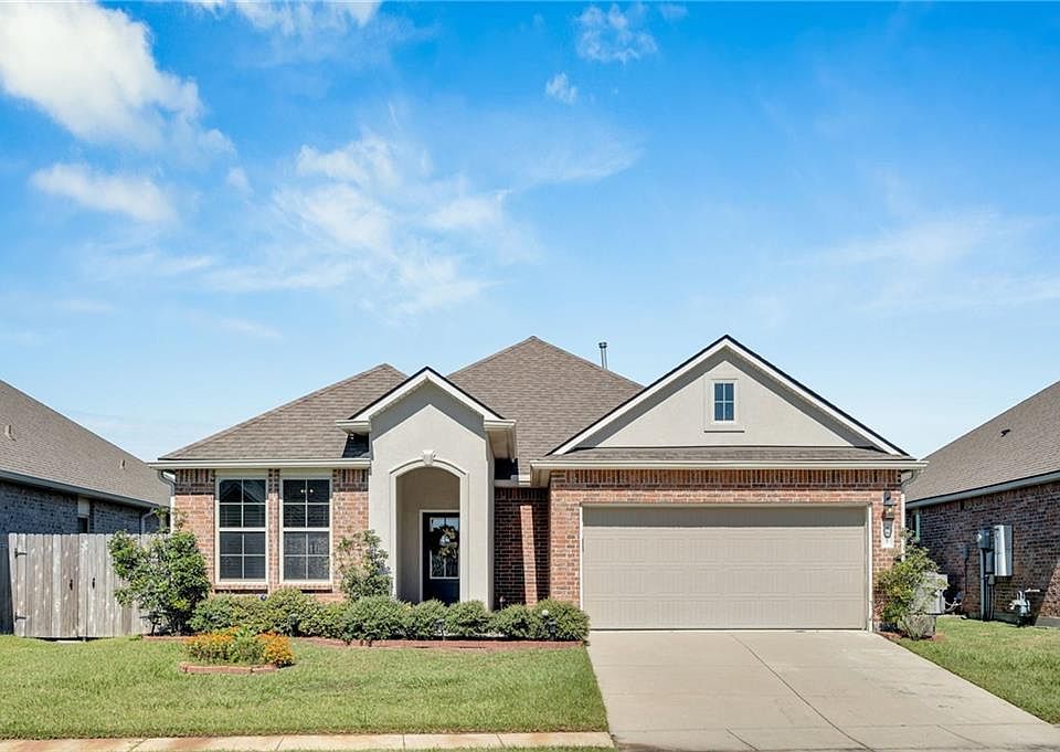1st image of 4482 Marais River Dr