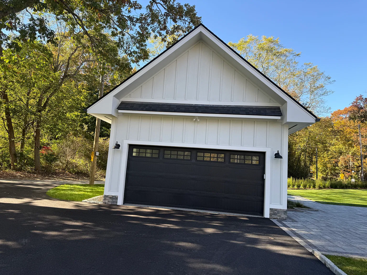 3 bed, 2.5 bath, 1560 sqft, $4,000 — Photo 4