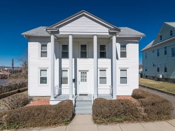 11 Pearl St, Chicopee, MA 01013