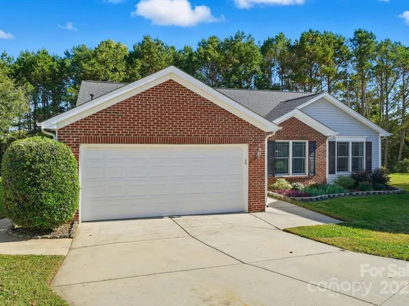 3324 Covelo Ct, Charlotte, NC 28262