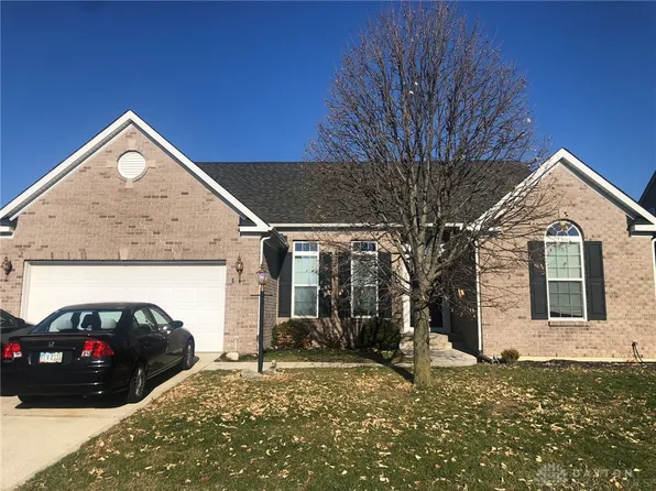 3041 Cattail Dr, Tipp City, OH 45371