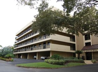 1712 Golfview Dr, Tarpon Springs, FL 34689