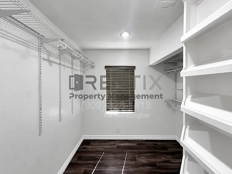 938 W Berkeley Ct — Photo 9