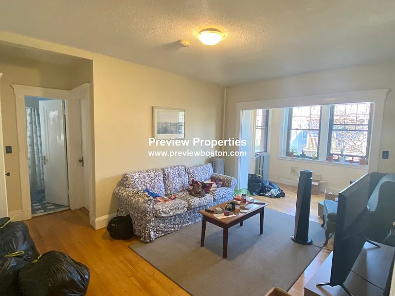 40 Chester St #8G — Photo 5