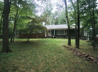 5 Stockade Rd, Warren, NJ 07059