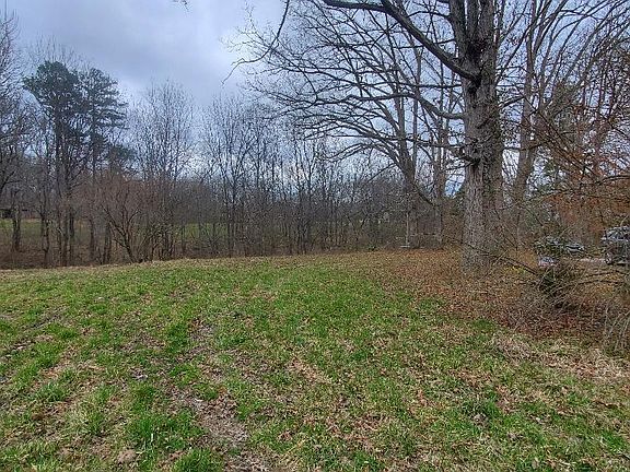 2nd image of 226 Keeton Ln