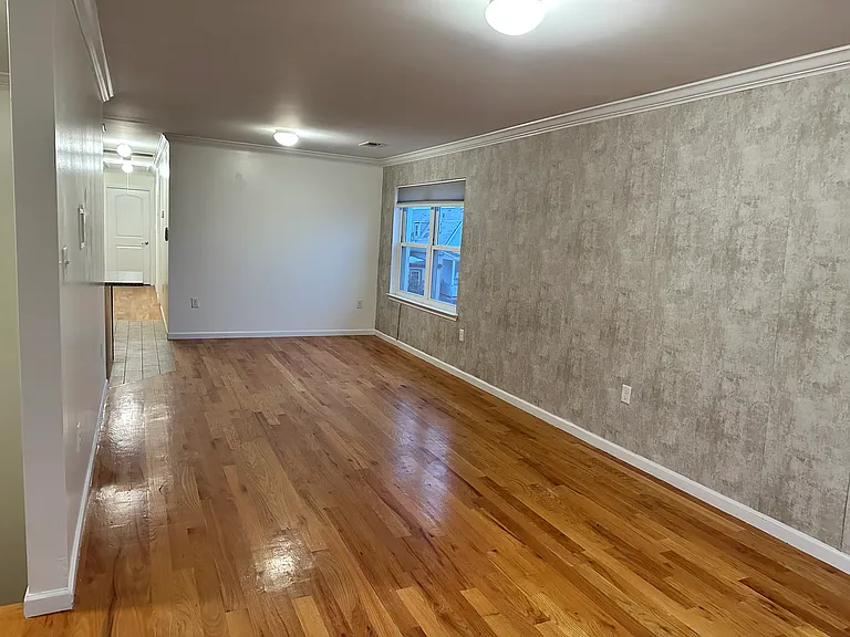 452 Fulton St — Photo 3
