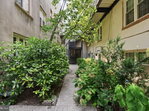 2308 Naudain St #B, Philadelphia, PA 19146