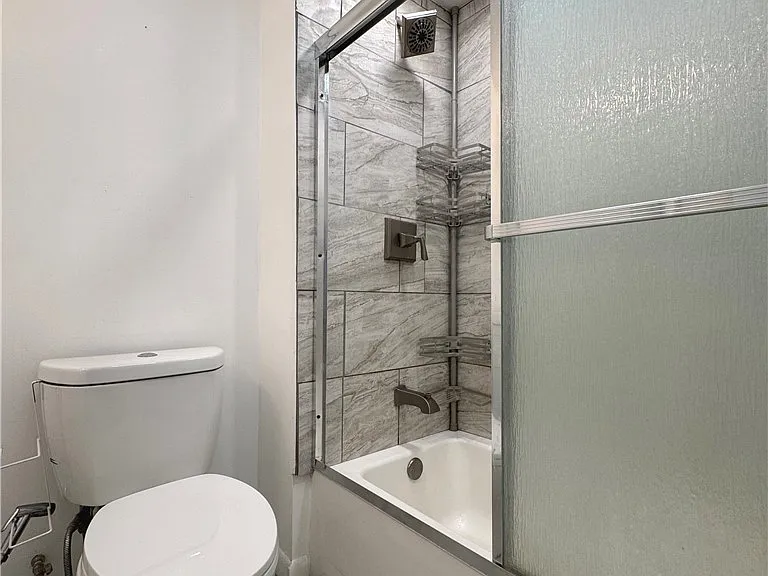 318 W Hoard St — Photo 30