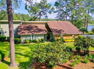 1103 Lakeview Dr, Blackshear, GA 31516