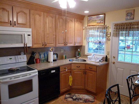 4th image of 1052A Shetland Dr #100A