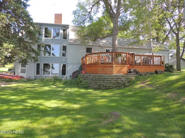 1008 S Lake Dr, Watertown, SD 57201