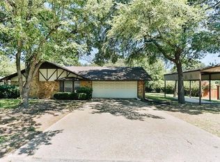 701 Sweetgum Ln, Lindale, TX 75771