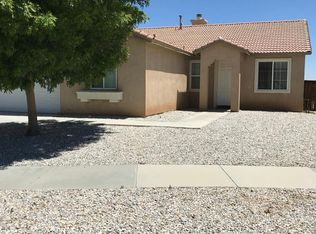 9029 Knight St, Hesperia, CA 92344