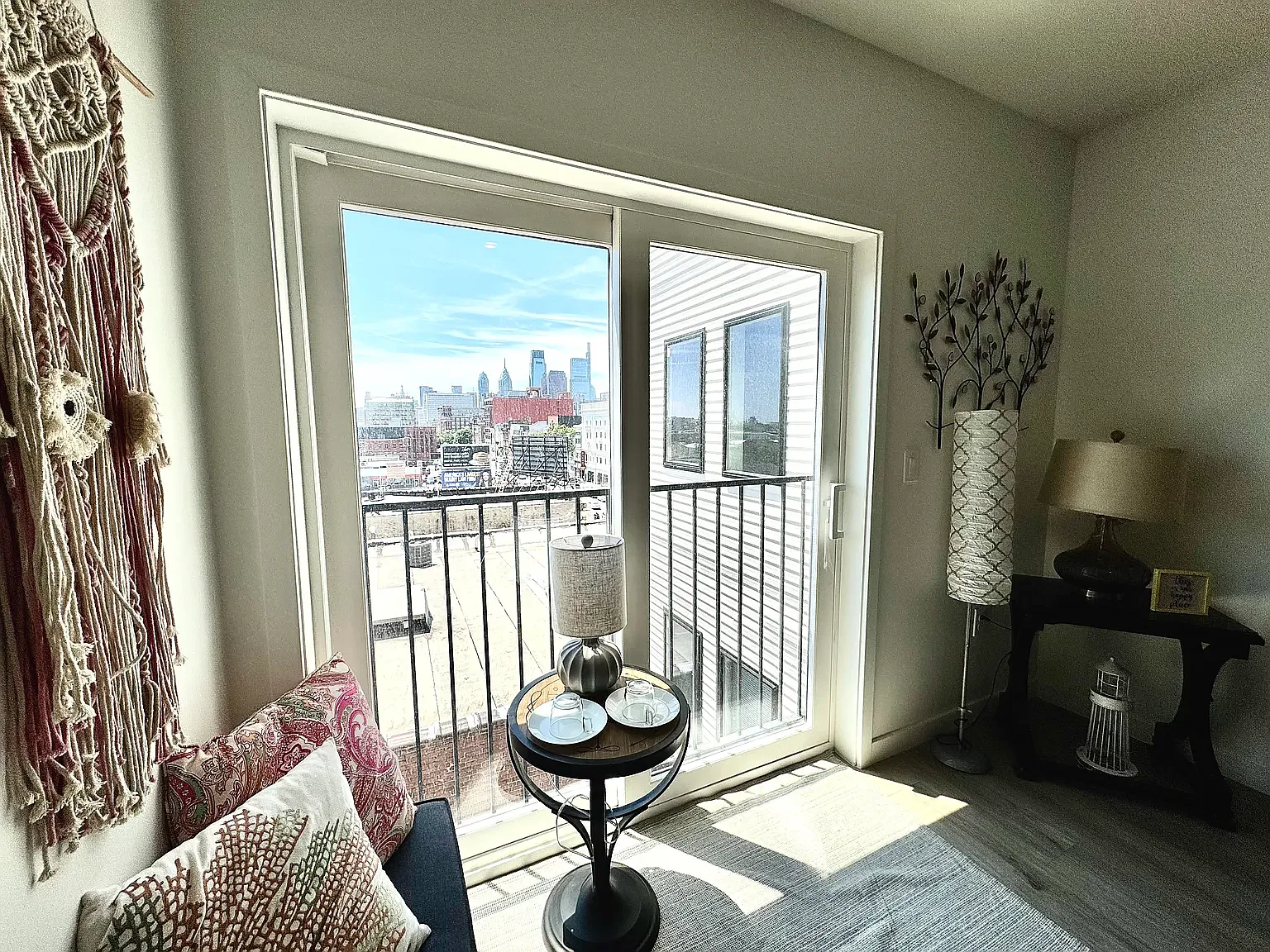 1 bed, 900 sqft, $1,938 — Photo 3
