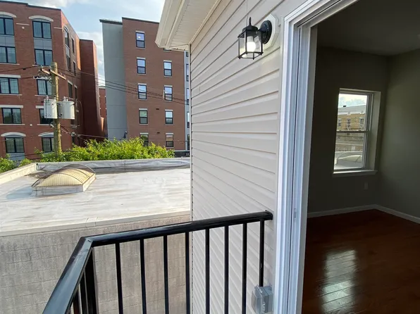 176 Avenue F image 8 of 26