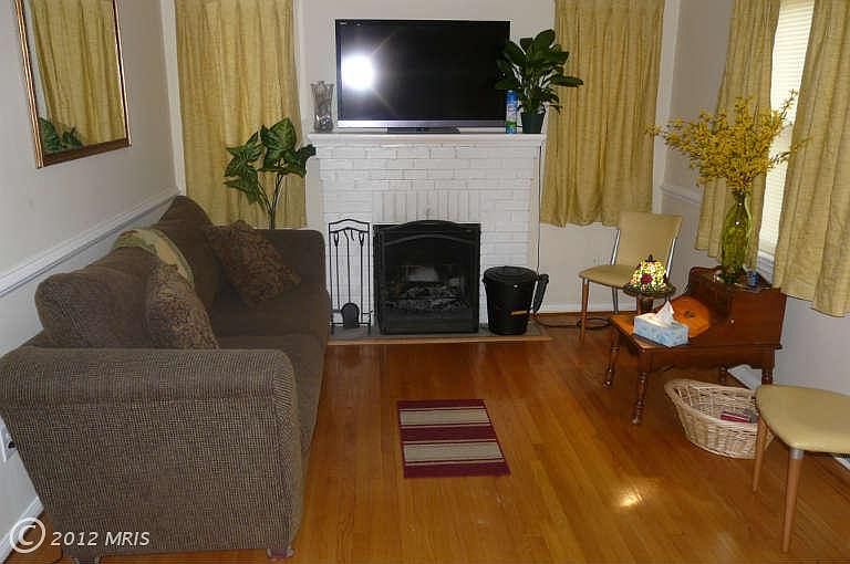 2nd image of 1511 Jutewood Ave