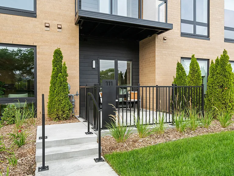 Sullivan - 2 Bed / 2 Bath - 1,199-1,211 Sq.Ft.