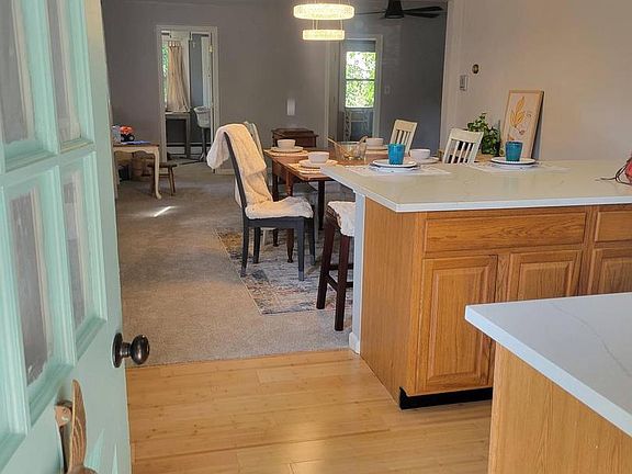 4th image of 104 Meadow Rd