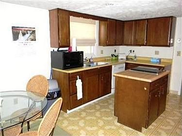 5th image of 2135 Ashbrook St