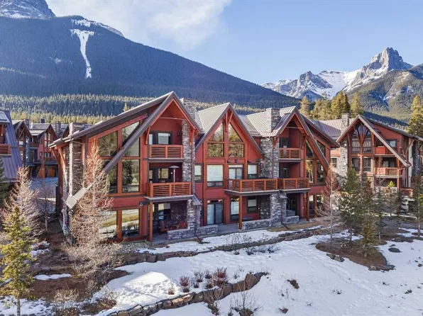 2100 D SW Stewart Creek Dr #101, Canmore, AB T1W 0G3