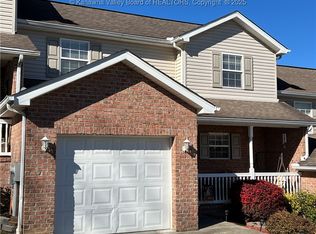 14 Mooring Way, Elkview, WV 25071