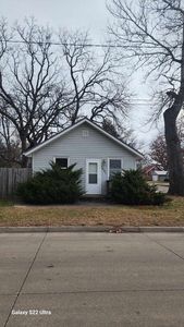 1601 E 28th St, Des Moines, IA, 50317