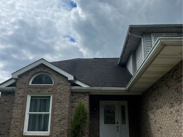 200 Holyoke Rd, Butler, PA 16001