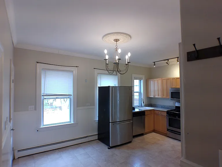 1303 Smith St #2 — Photo 4