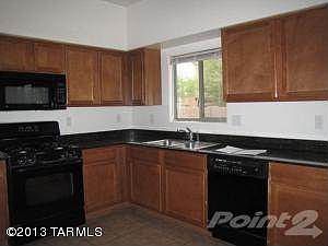 022-217690 kitchen 2