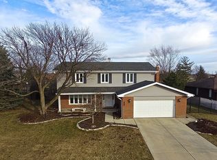 13611 Lincolnshire Dr, Orland Park, IL 60462
