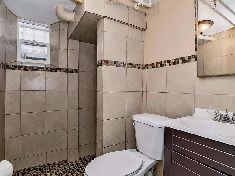1240 Cherry St — Photo 15