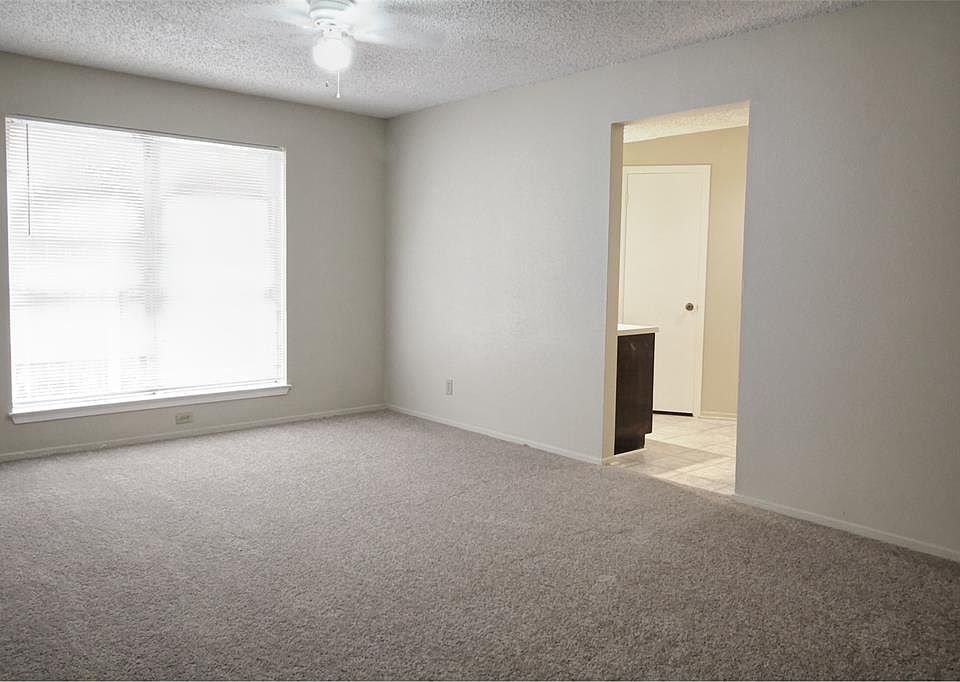 1st image of 4803 Cairnsean St