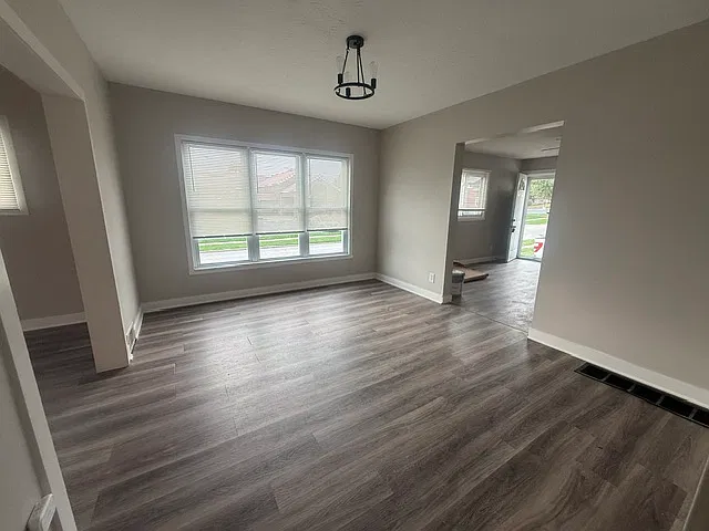 3 bed, 1632 sqft, $2,000 — Photo 4