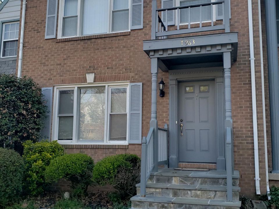 1st image of 7963 Yancey Dr