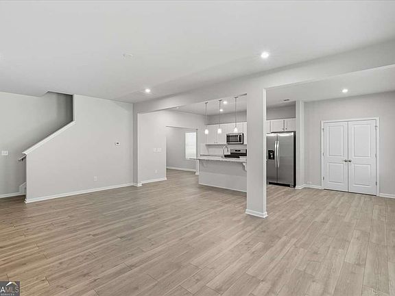 7th image of this home