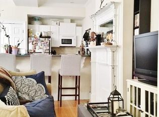 1714 Pine St APT 2R, Philadelphia, PA 19103